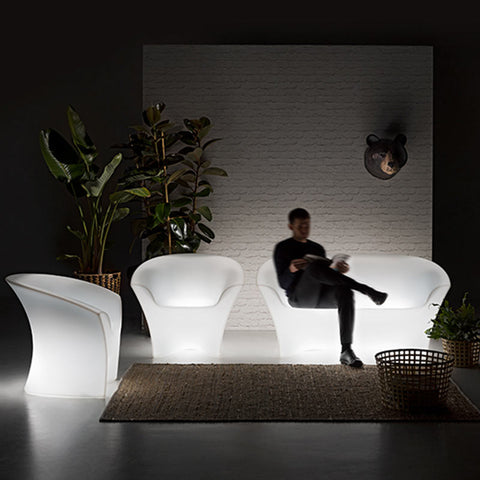 SALOTTO LUMINOSO OHLA PLUST +